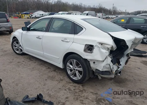 2015 Nissan Altima 2.5 Sv из США, поврежденный, VIN 1N4AL3APXFC440149